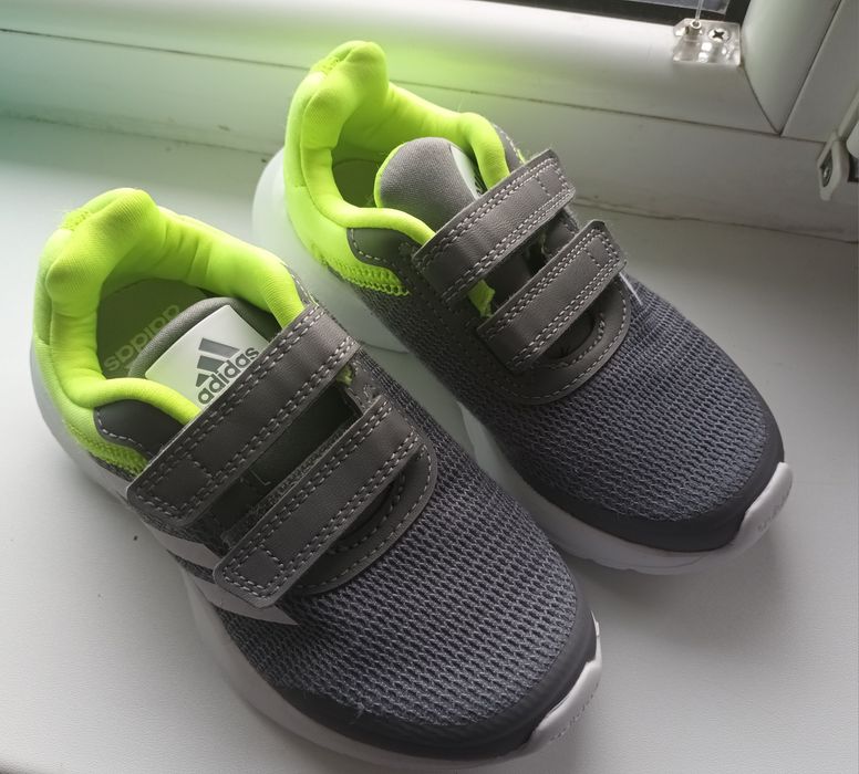 Детски маратонки Adidas tensaur run 28 размер