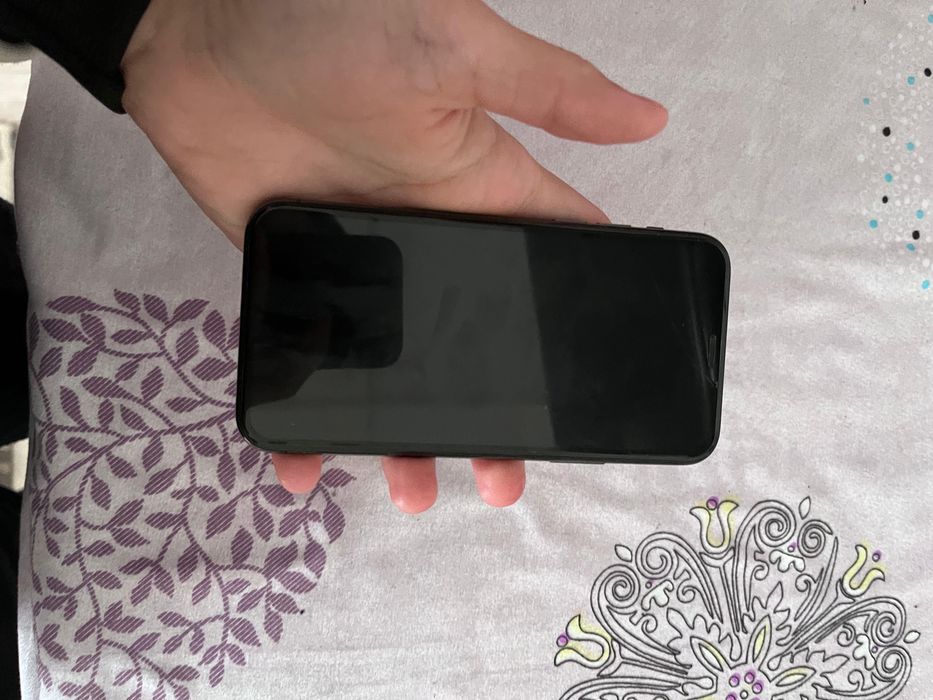 продается айфон 11про