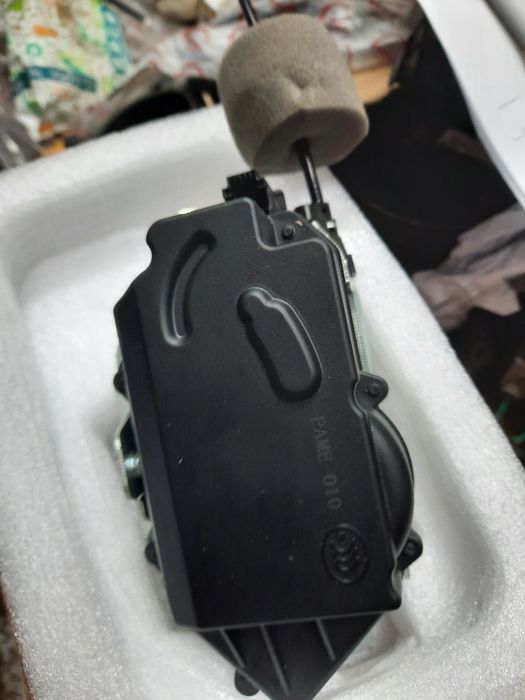 Задна брава за мерцедес Мл w164 и мерцедес R класа w251