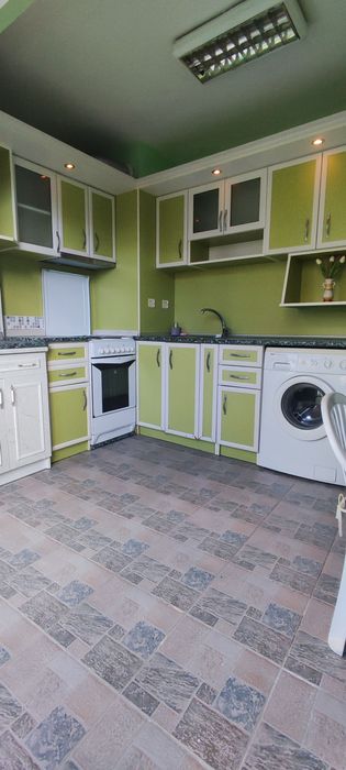 Дава се под наем Магазин в Шумен, Математическа гимназия - 61 кв.м за 306 € - Снимка #2