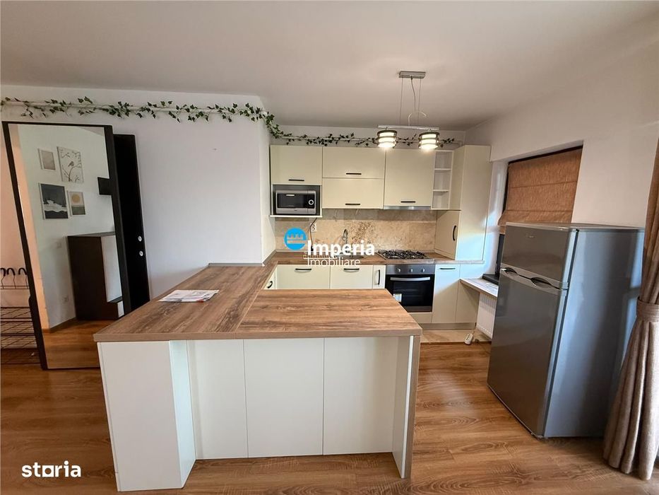 Inchiriez apartament 2 camere, open space,parcare, Complex Roua Reside