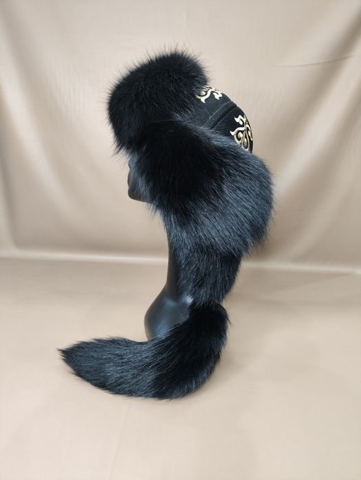 Тымак из меха песца