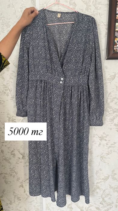 Продаю женские платья