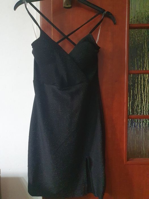 Rochie neagra scurta