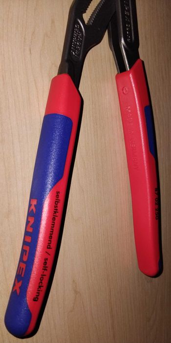клещи ключ knipex cobra 250