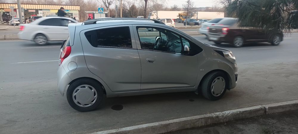 Спарк автомат коробка сотилади