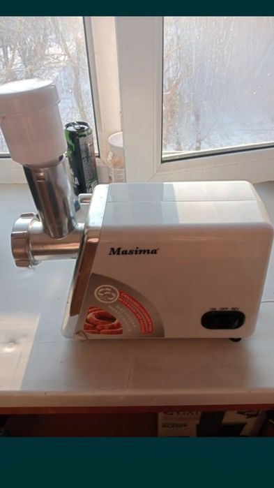 Электро мясорубка в отличном состоянии