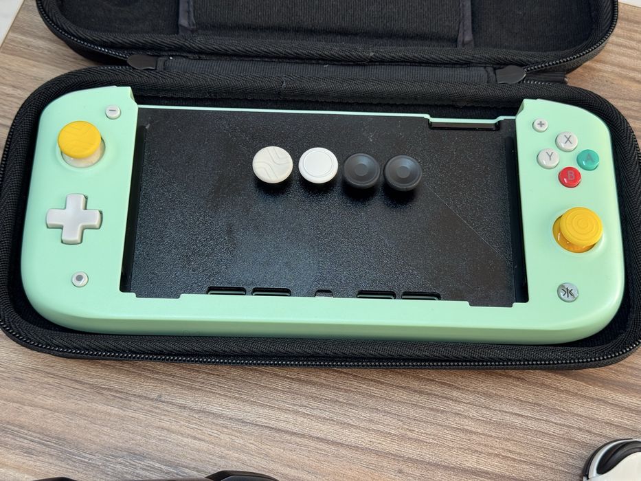 Nintendo Switch контролери