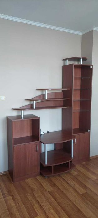 Компактна секция в много добро състояние