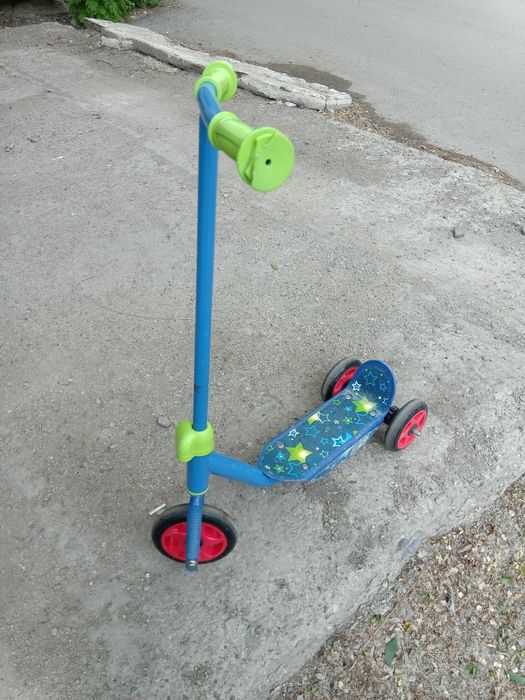 Продаю самокат детский
