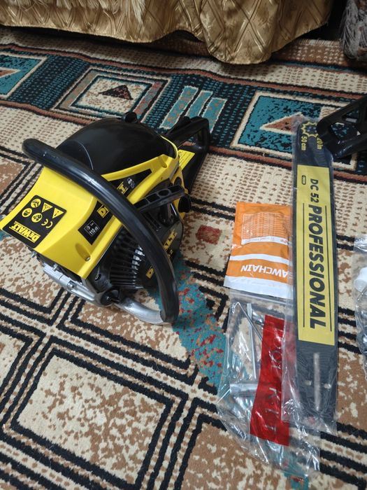 Бензиновый генератор DeWalt