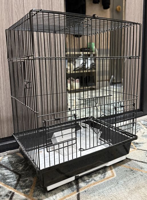 Клетки для попугаев