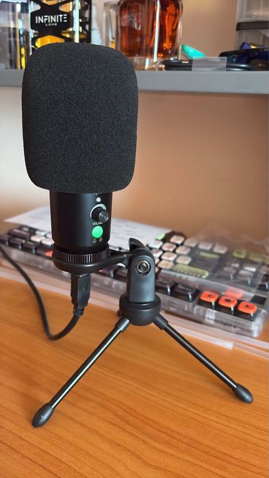 Microfon Aqirys Voyager