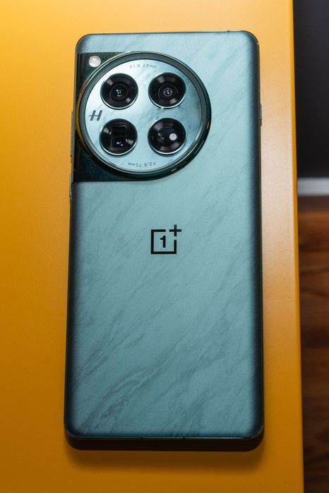 Продам или обменяю OnePlus 12
