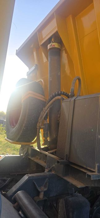 Autobasculanta RENAULT KERAX 8X4