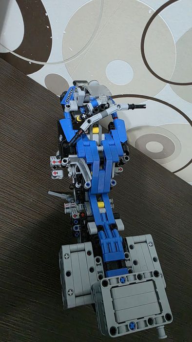 LEGO Technic 42063 BMW R 1200 GS Adventure - Ediție Aniversară - Orade