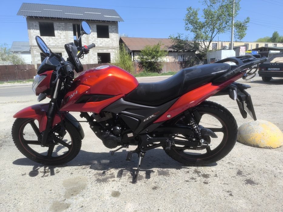 Продается мотоцикл Lifan