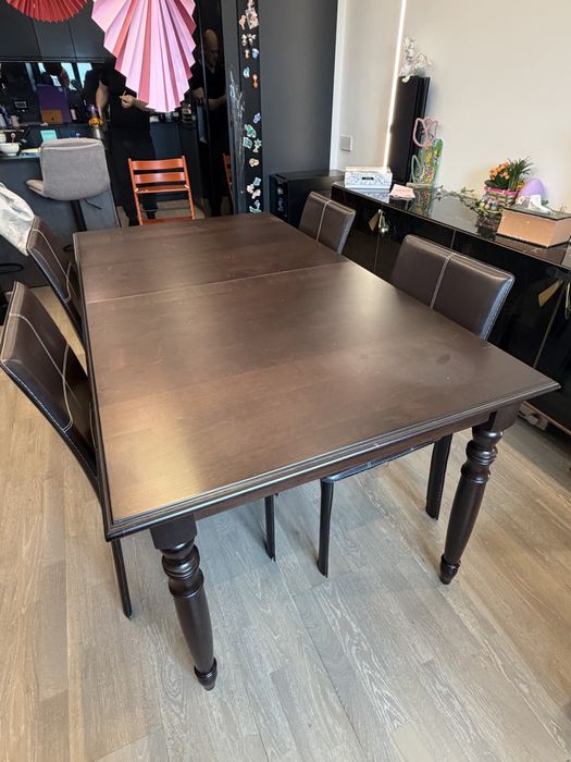 Vand Masa extensibila lemn masiv + 4 scaune