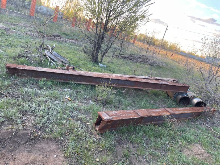 Продам двутавр 4 штуки