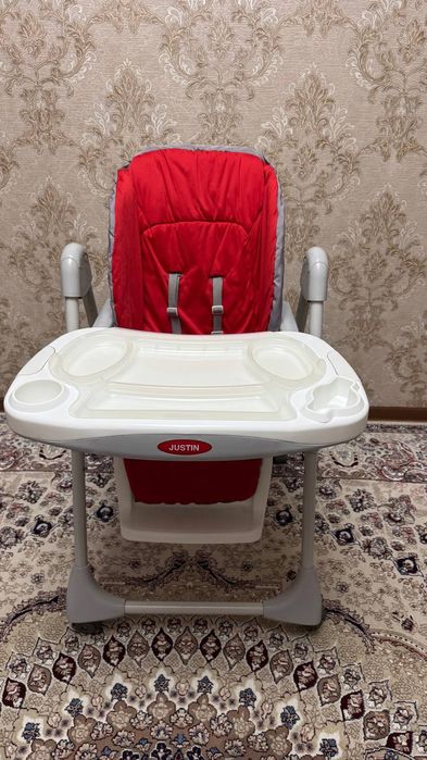 Детский стульчик для кормления