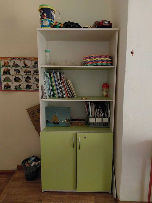 мебель в  офис (читайте описание )