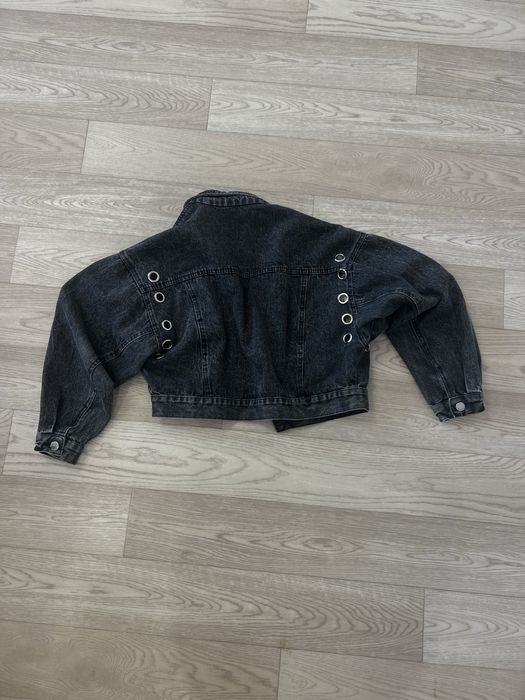 Продам укороченную джинсовку