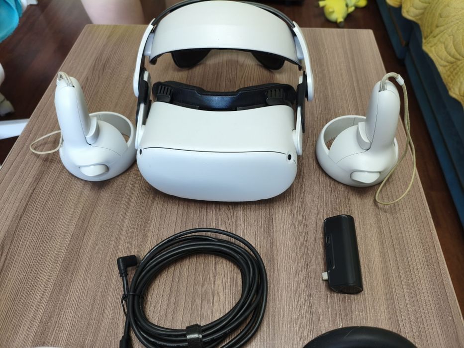 Oculus Quest 2 128 Gb с аксессуарами