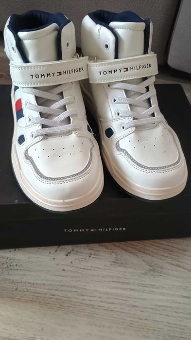 Tommy Hilfiger размер 37