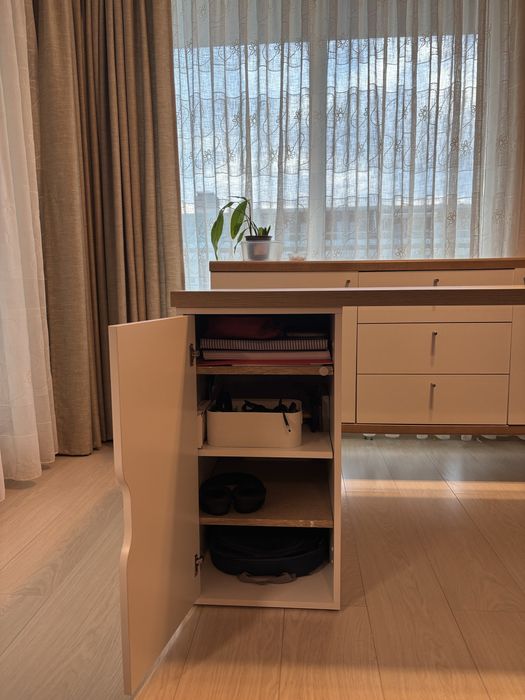 Vand birou ikea.