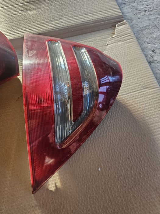 Lampa stop pe aripa dreapta stânga Mercedes-Benz C-Class W203/S203/CL2
