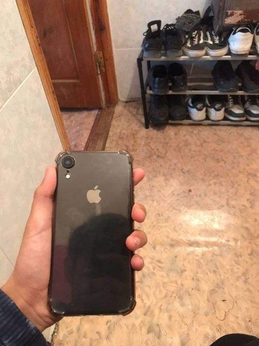 iPhone XR, 64GB - 78%.