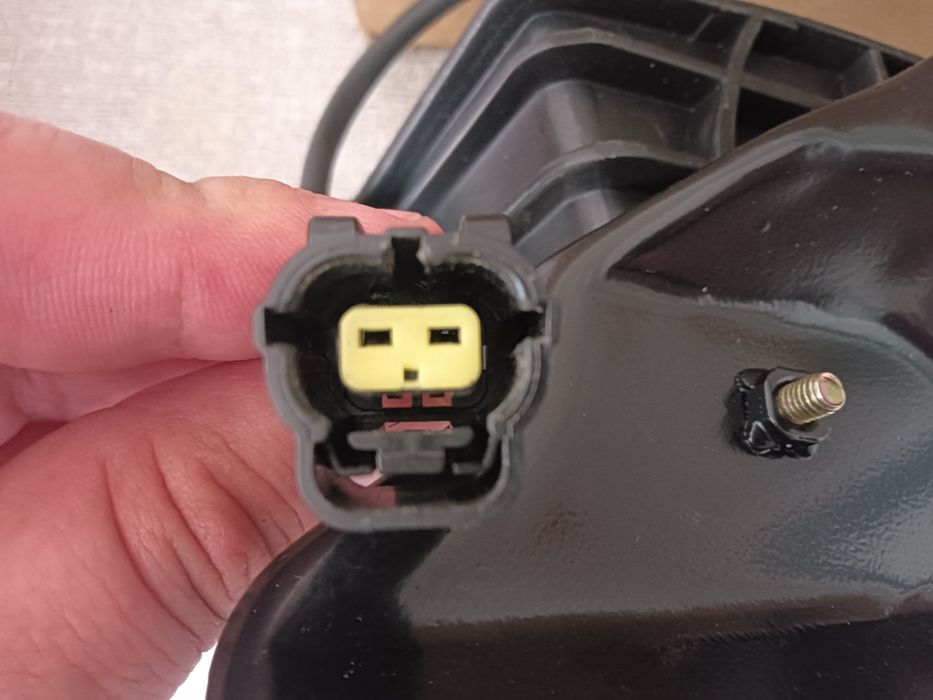 Продам противотуманные фары