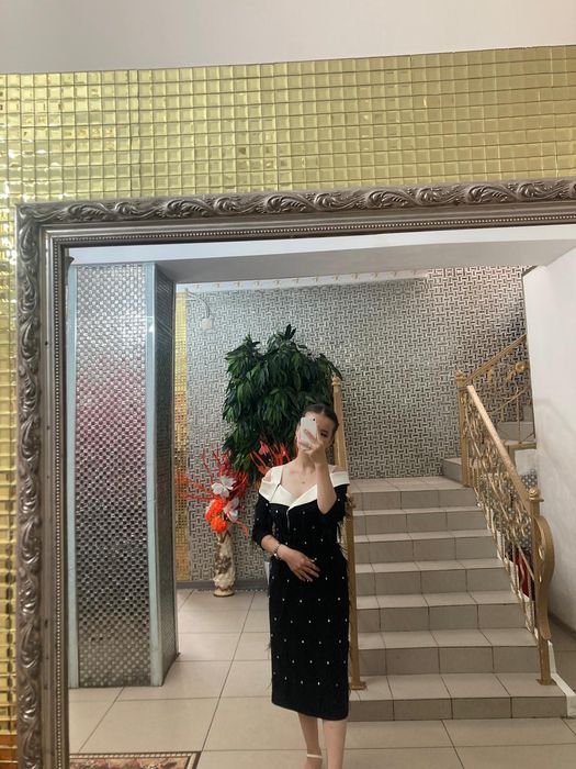 Продам платье 5000 тг