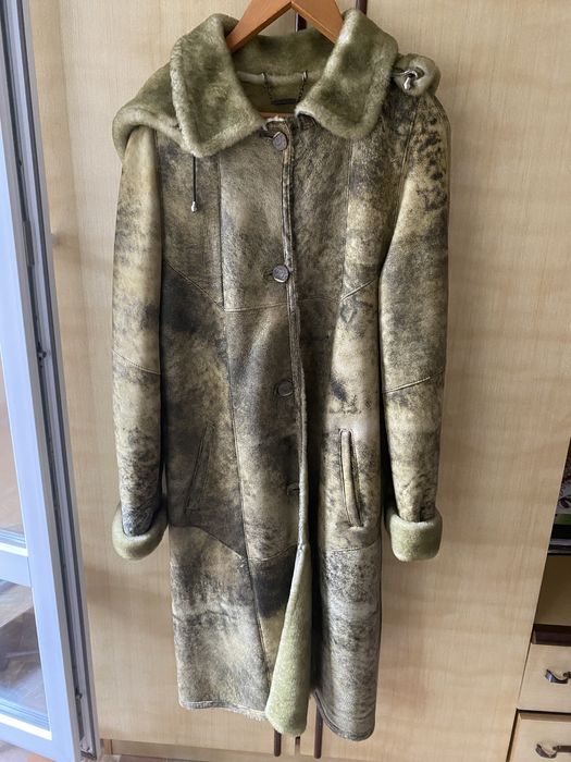 Прекрасен кожух, естествена кожа