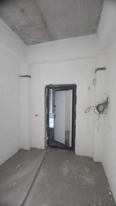 "Aviasozlar Plaza" ozimizning uyi zudlik bilan sotiladi. 3/8/10