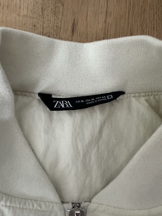 Bomber Jacket Zara alba