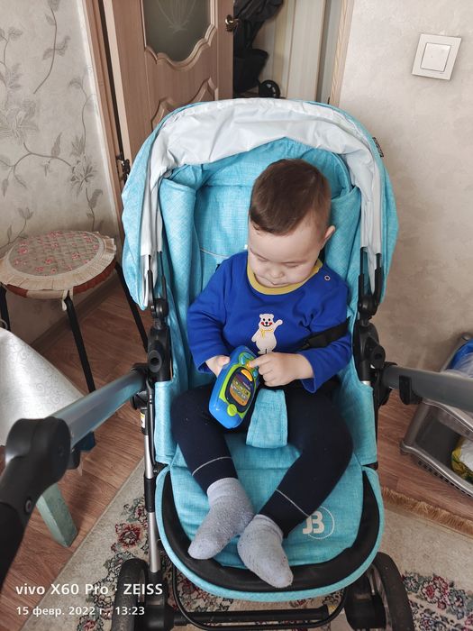 Продам коляску Jolly Baby