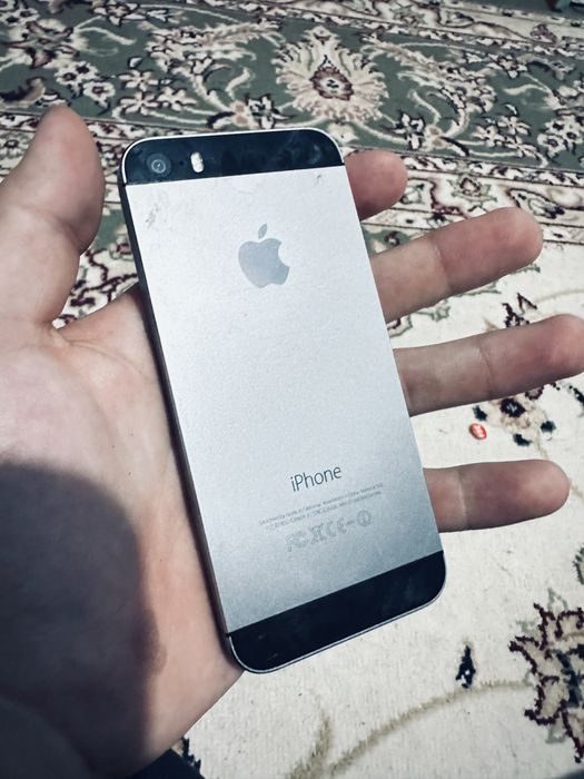 Iphone 5s в хорошем состояние