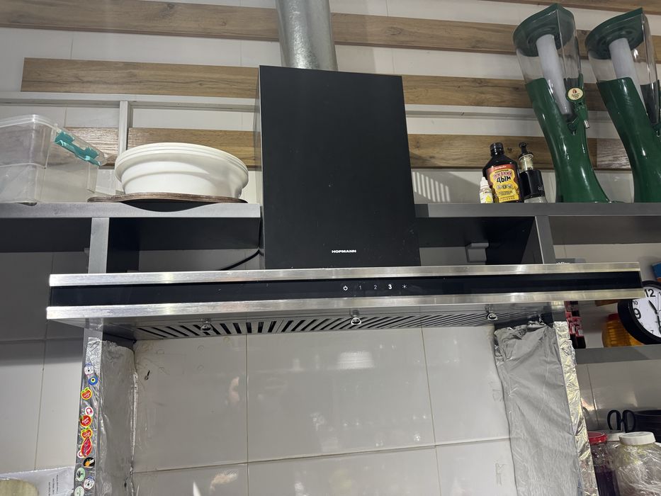 Hofmann вытяжка Модель: HB90BGM/HF мощный