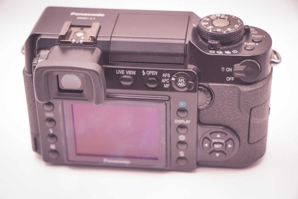 Aparat foto digital Panasonic Lumix DMC-L1K + Leica ELMARIT 14-50/f2.8