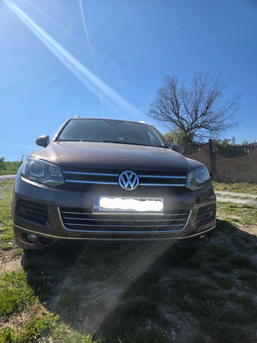 VW Touareg 4.2TDI V8 380к.с...R line ..KeyGo Dynaudio ..DISTRONIC