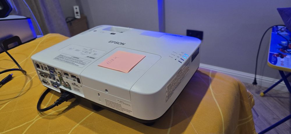 Продам проектор epson