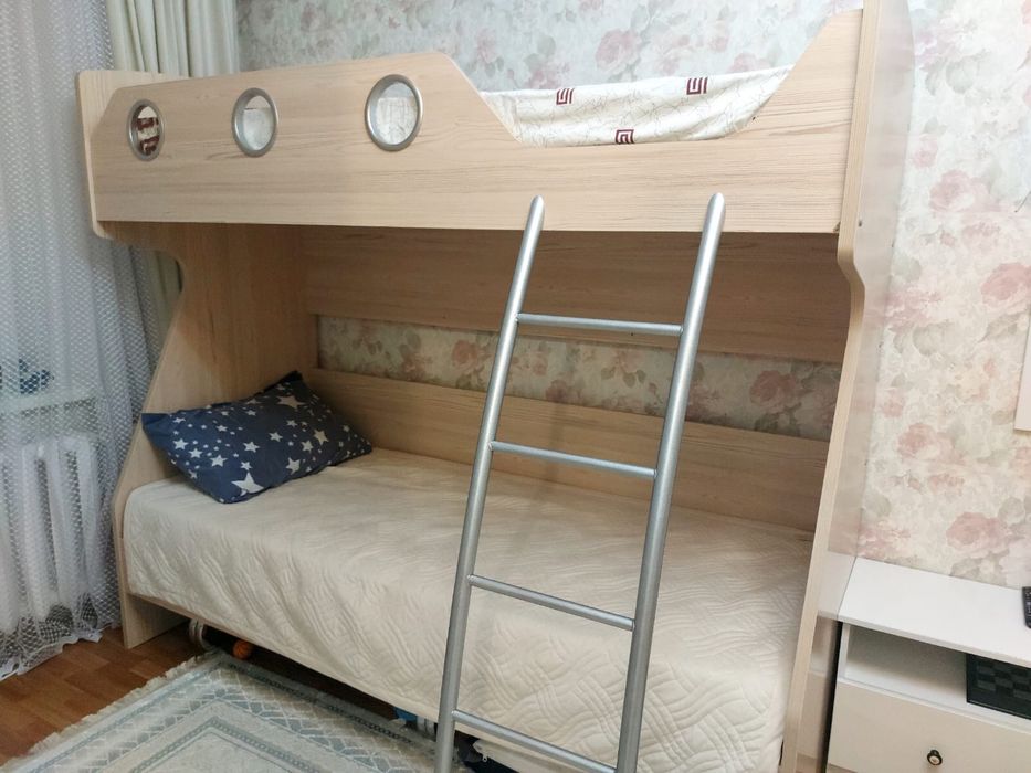 Двухърустная кровать