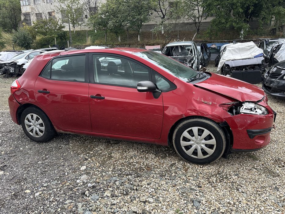 Toyota Auris Тойота Аурис 1.4 d4d 90 кс 2012г На части!