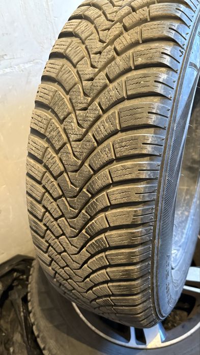 Джанти със зимни гуми за Дачия Дъстър