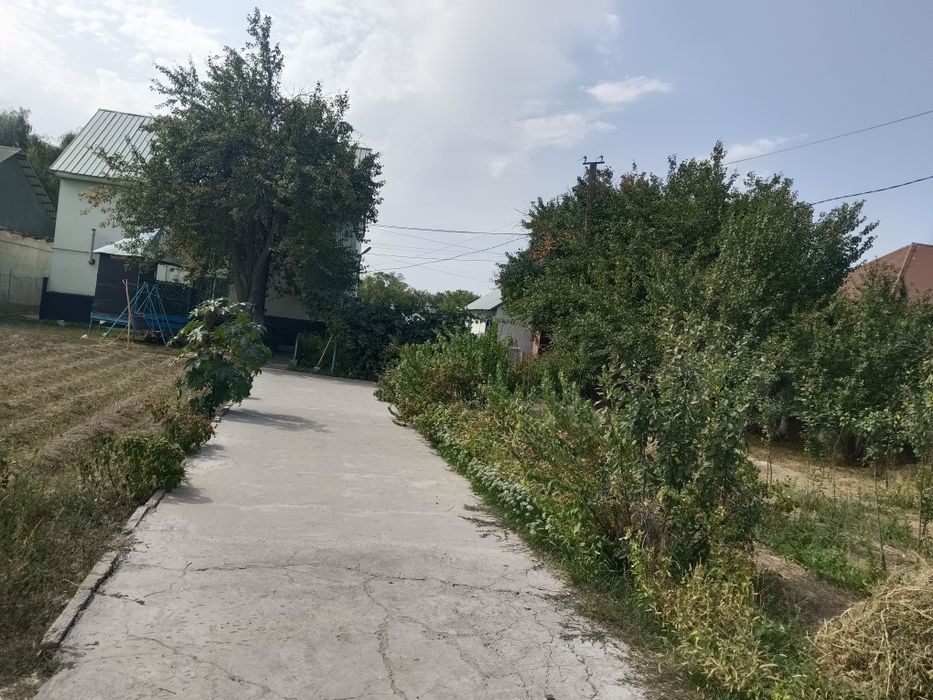 Үй сатылады екі этаж
