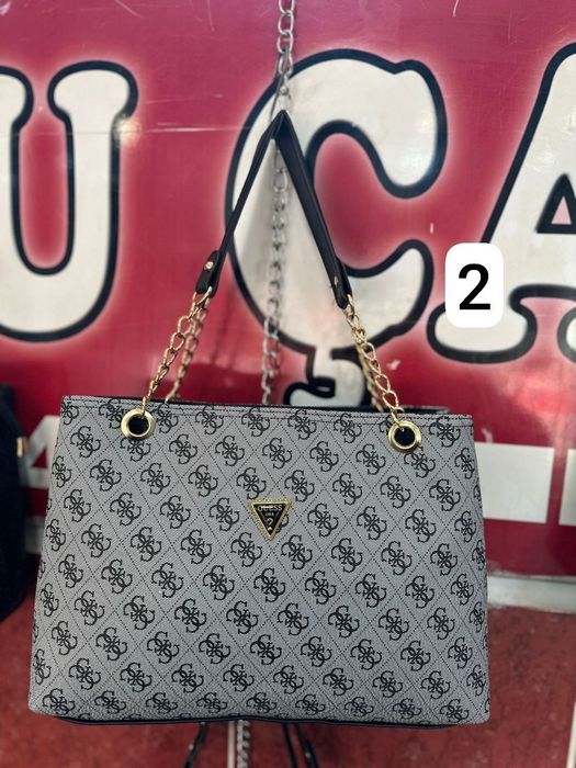 Genți dama diferite modele