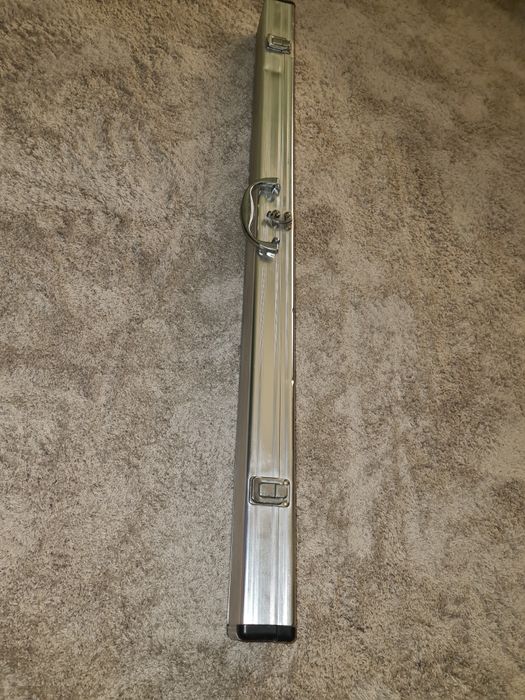 Кий. В футляре продам