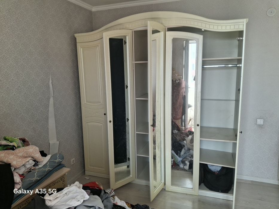 Шифонер,2 тумба  сатылады