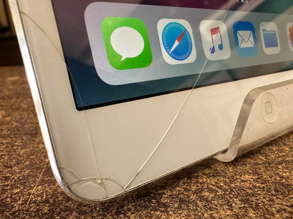Продавам iPad mini 2 32GB